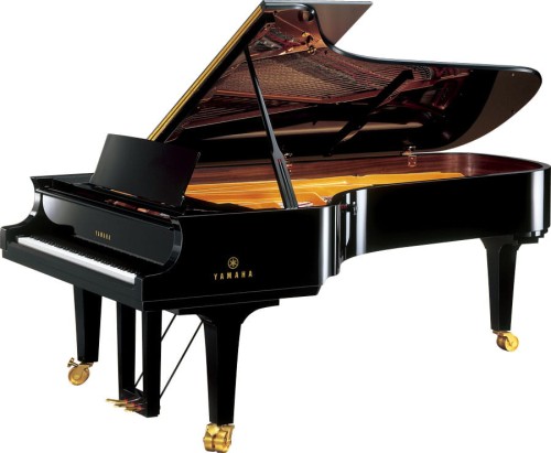Yamaha CFX PE – fortepian akustyczny (model 2010)